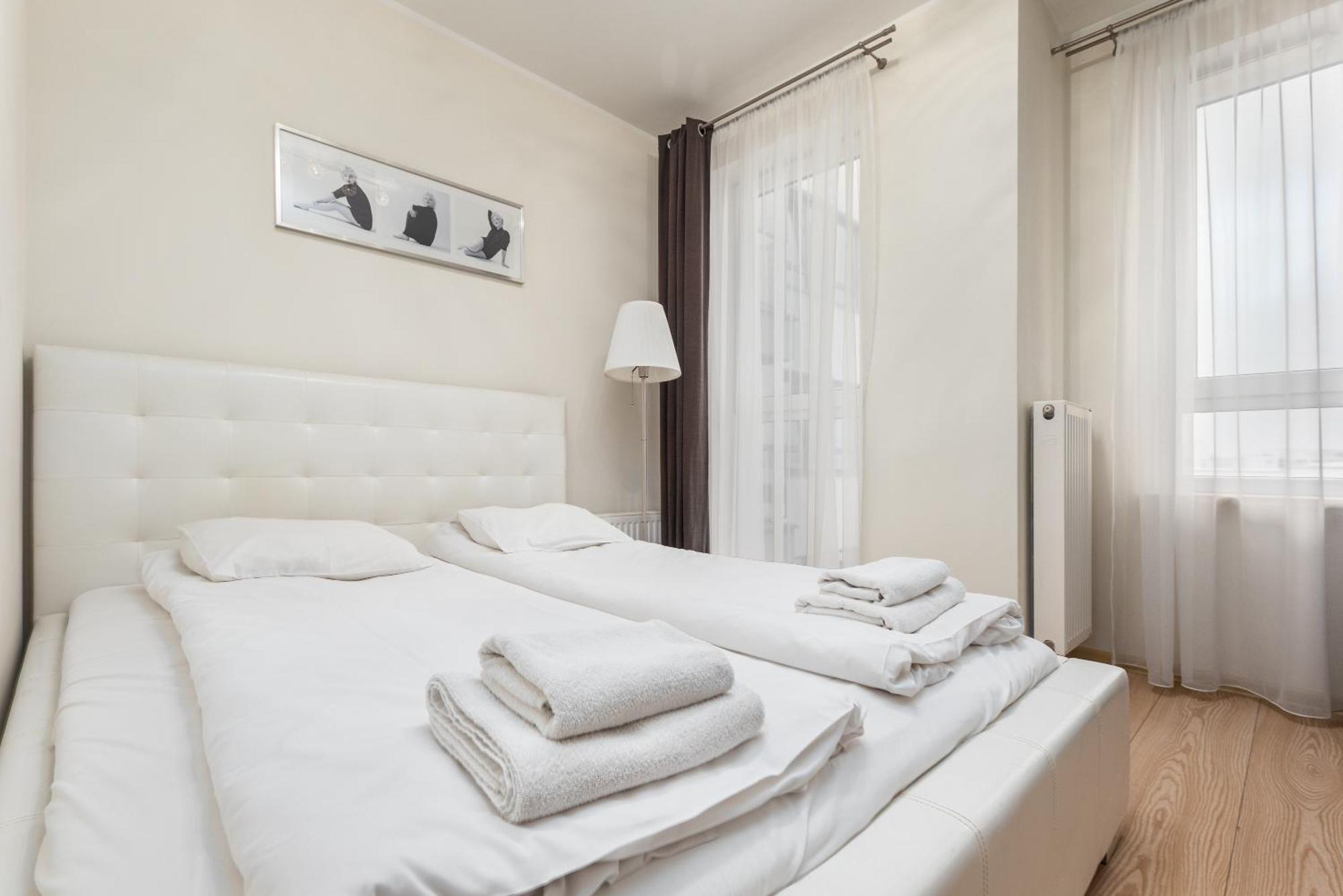 Al Krakowska 291A By Homeprime Warsawa Bagian luar foto