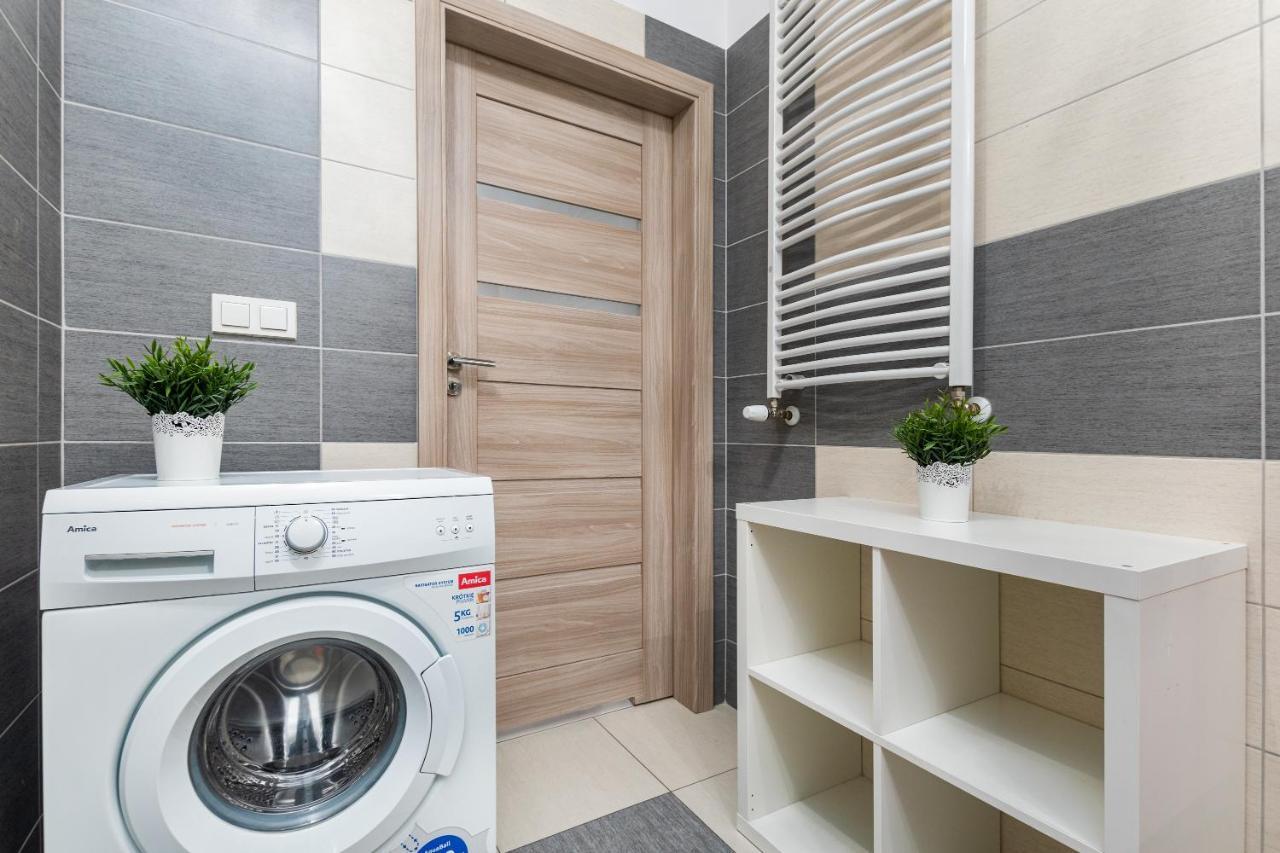 Al Krakowska 291A By Homeprime Warsawa Bagian luar foto